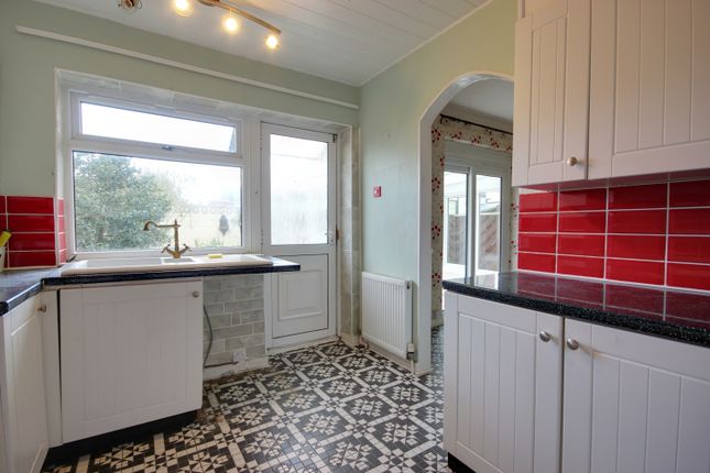 27, Chestnut Avenue, Beverley photo 4