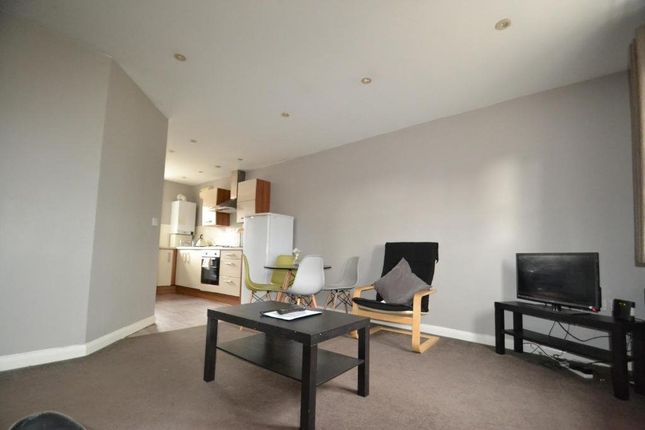 8, Alexandra Terrace, Wellington photo 4