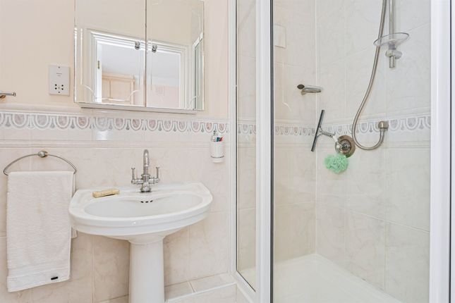 Flat 7, Haywards Heath photo 4
