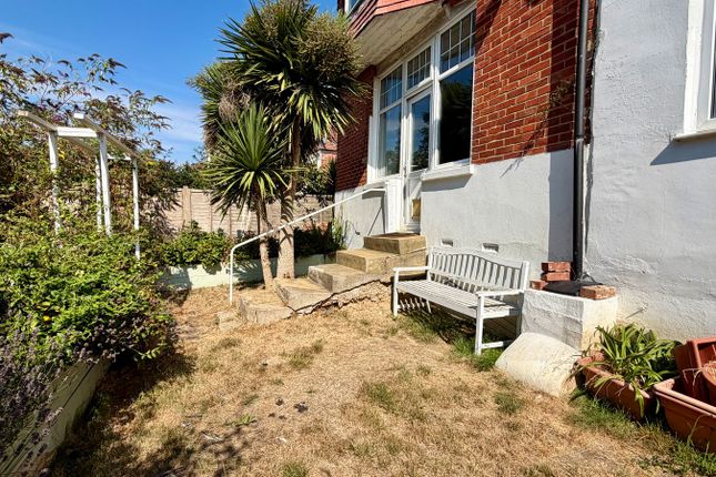 2, 33 Collington Avenue, East Sussex photo 2