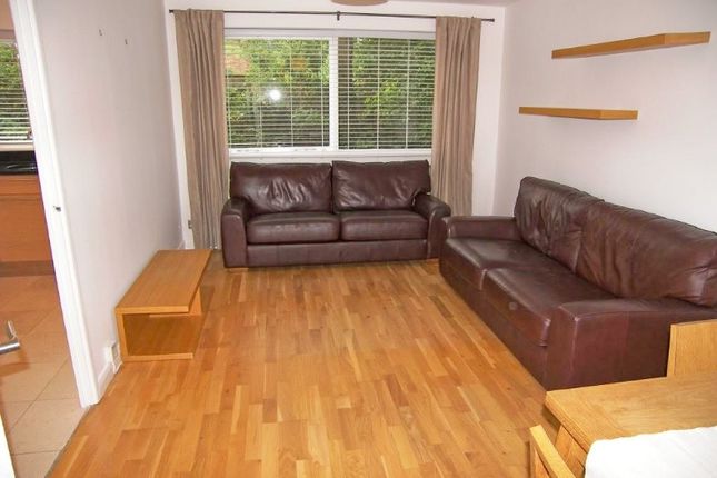 10 Lansdown House, Crofton Way, Enfield photo 2