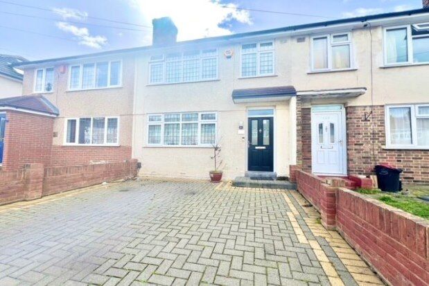 Thumbnail Property to rent in Northwood Avenue, Hornchurch