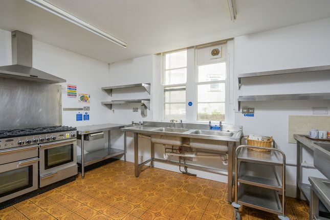 33, Princes Road, Clevedon, North Somerset photo 4