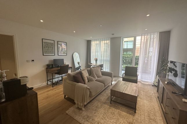 2 Iris House, The Green Quarter, Cedrus Avenue, London photo 2