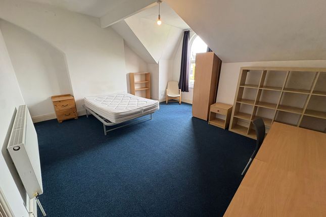 7 Bernard Street, Swansea photo 2
