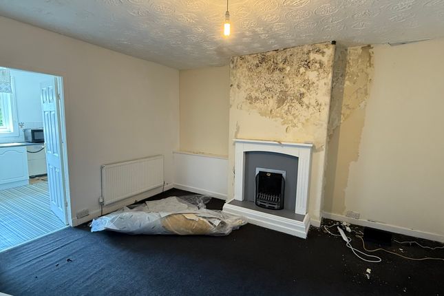 8 York Road, Greenock photo 2