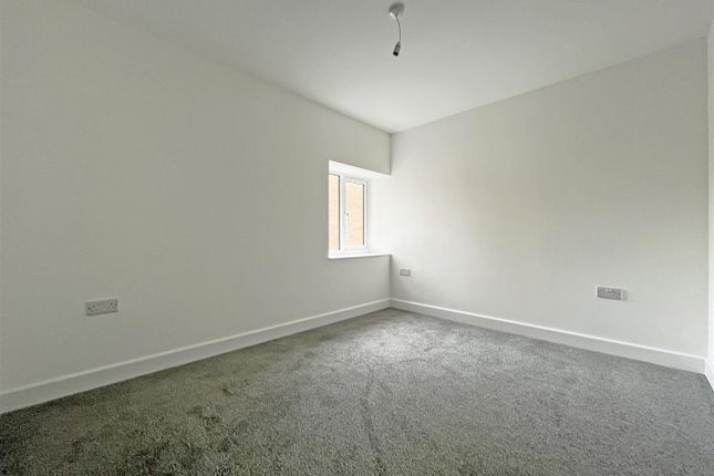 Flat to rent in Front Street, Arnold, Nottingham