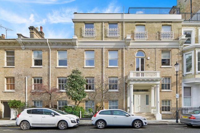 Thumbnail Terraced house for sale in Gore Street, London