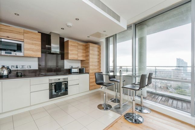 74, Admiralty Tower, Queen Street, Portsmouth photo 2