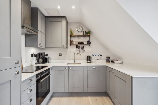 8, Drake Lodge, 34, Rickmansworth Road, Amersham photo 2