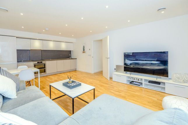 Baltic Avenue, Brentford photo 3