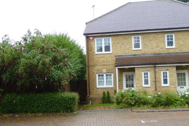 Thumbnail Semi-detached house to rent in Eastcourt Avenue, Earley