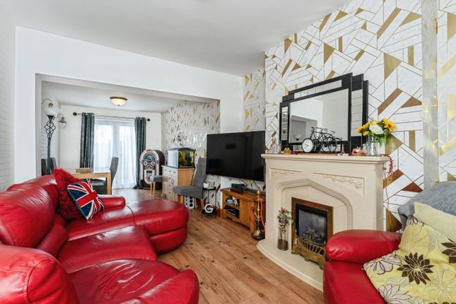 201, Victoria Road, Prestatyn photo 4