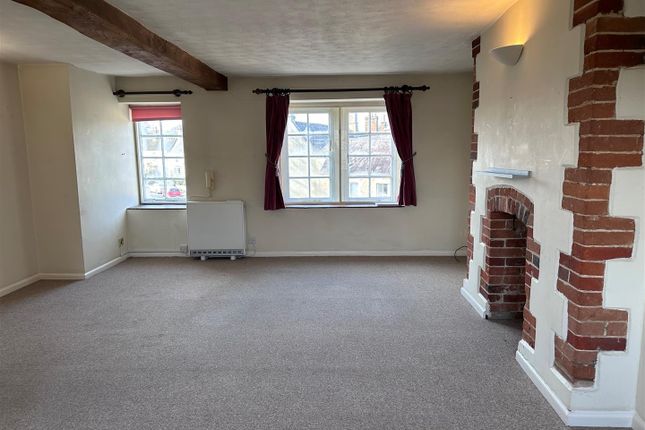 Flat for sale in The Green, Calne