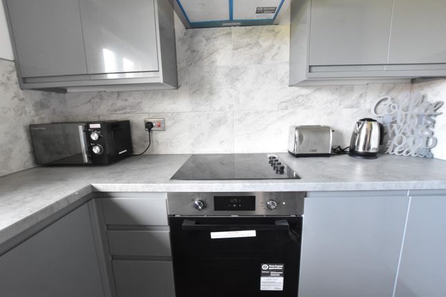 29, Ajax Court (ROOM 3), Scunthorpe photo 2