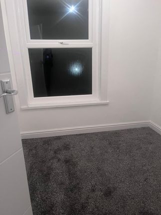 2, Roderick Street, Leeds photo 4