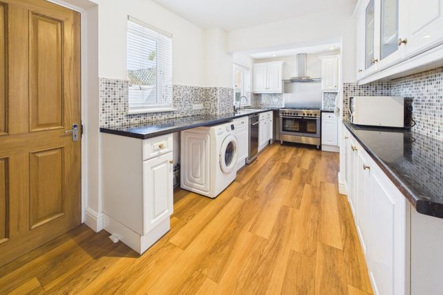 55, George Green Road, Buckinghamshire photo 3