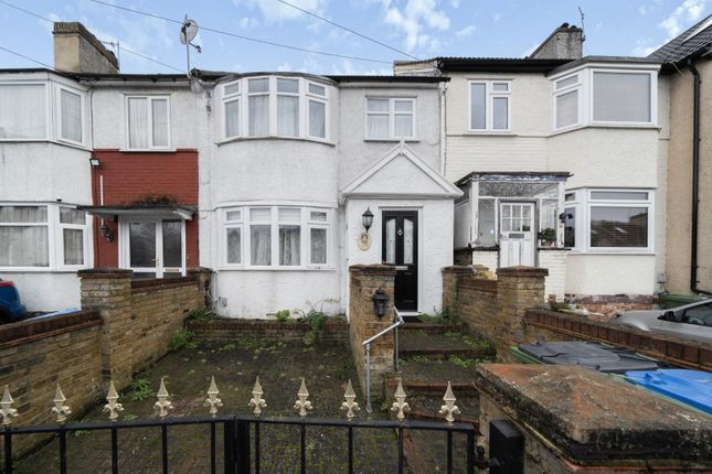 Thumbnail Property for sale in Bastion Road, London