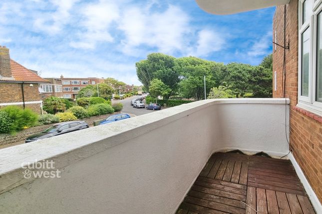 8, Romney Court, Winchelsea Gardens, Worthing photo 4