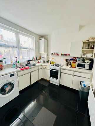 Terraced house for sale in Barge House Road, London