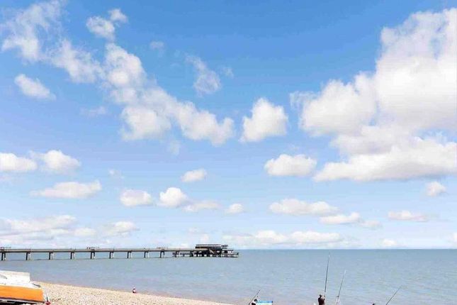 22, Clanwilliam road, Deal photo 2