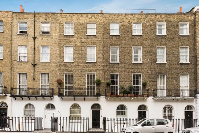Studio to rent in Gloucester Place, London