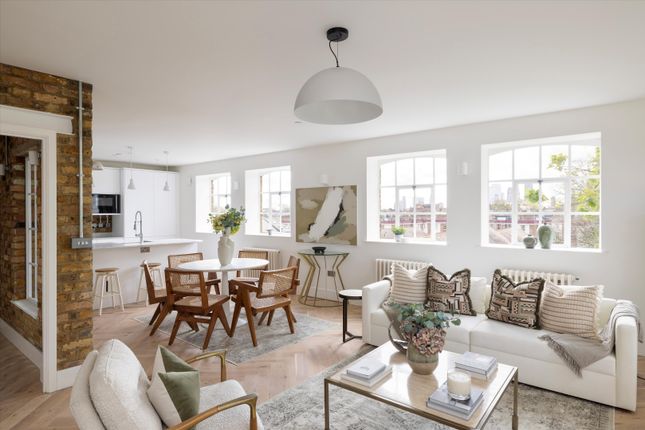 Flat for sale in Purley Place, Islington, London