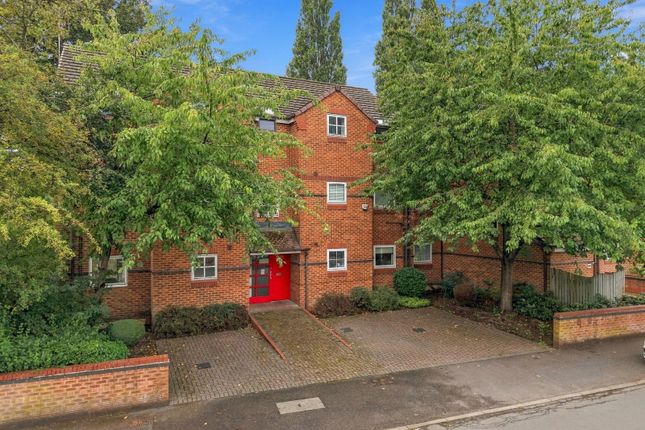 2-bed flat on 4, Valley Court, Nottingham, £135,000