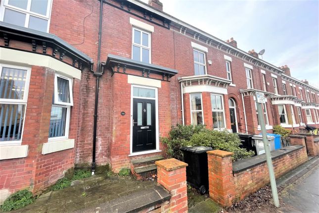 Thumbnail Flat to rent in Mayors Road, Altrincham