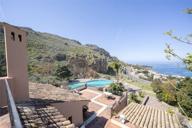 Property for sale in Villa Sferracavallo, Palermo, Sicily, Italy, 90147