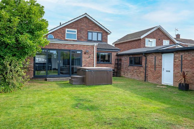 163, Brasenose Avenue, Great Yarmouth photo 2