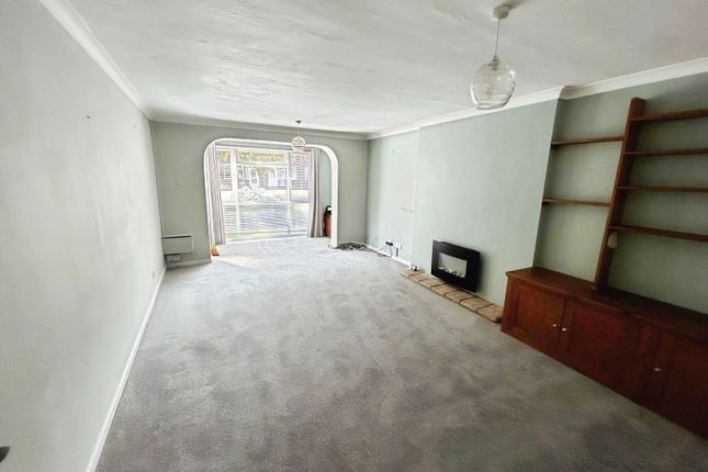 54, East Lodge Road, Ashford photo 4