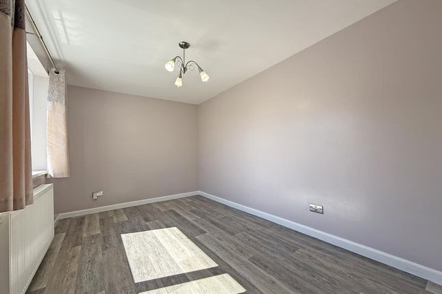 23, Coleridge Avenue, Plymouth photo 4
