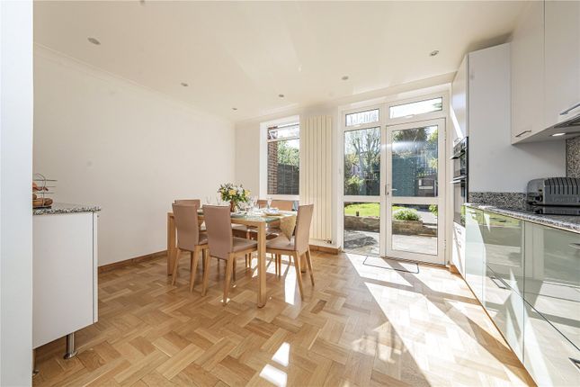 4, Thatcher Close, West Drayton photo 3
