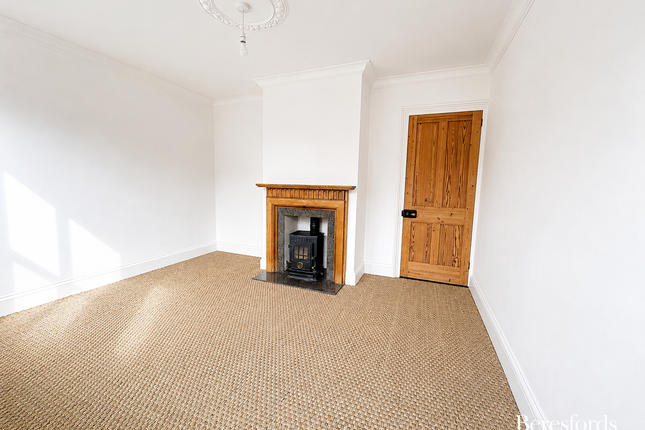46, Stanley Road, Halstead photo 4