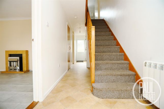45, Spexhall Way, Lowestoft photo 4