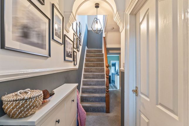 19 Western Valley Road, Newport photo 5