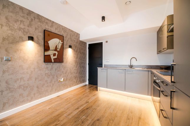 Flat 8, 185-187 Stockport Road, Cheadle, Cheadle photo 5