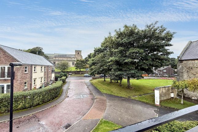 19, Essyn Court, Peterlee photo 3