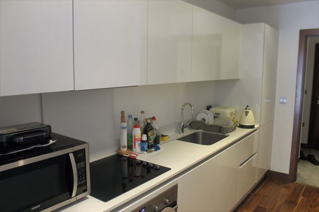 Duplex for sale in The Residence / Beaufort Court, 65 Maygrove Road, West Hampstead, London