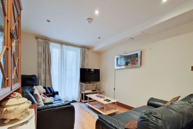Flat 18 Kensington Court Kensington Place, St. Helier, Jersey photo 2