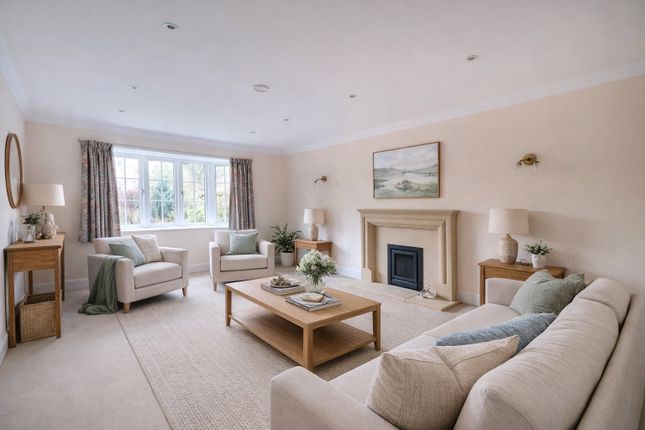 Deerhurst,, Northcote Road, West Horsley photo 4