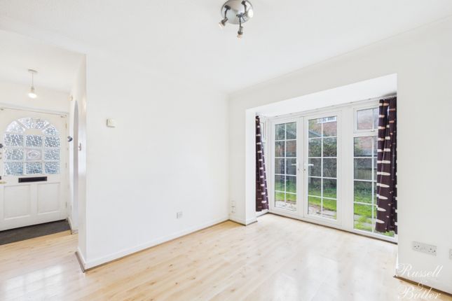 3, Downer Close, Buckingham photo 2