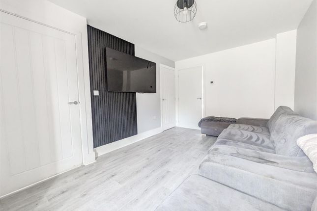 14, Shelduck Avenue, Uckfield photo 3