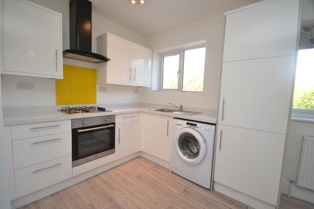 Flat to rent in Derby Road, Beeston, Nottingham