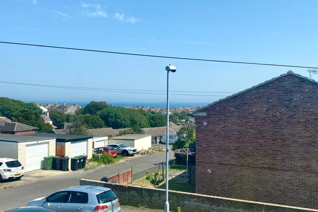 39, Chesil View, Weymouth photo 3