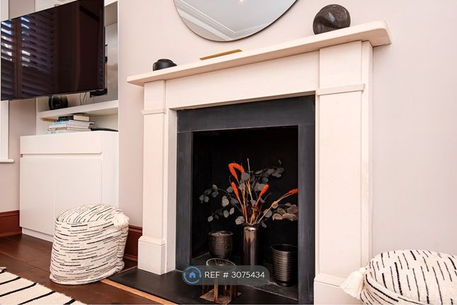 Flat, Biddulph Mansions Elgin Avenue, London photo 3