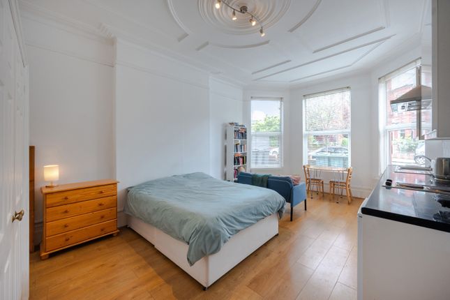 Thumbnail Studio to rent in Manstone Road, West Hampstead