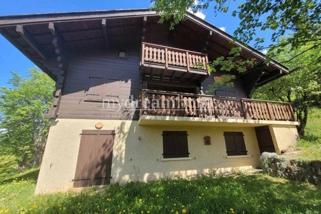 Chalet for sale in Crest-Voland, 73590, France