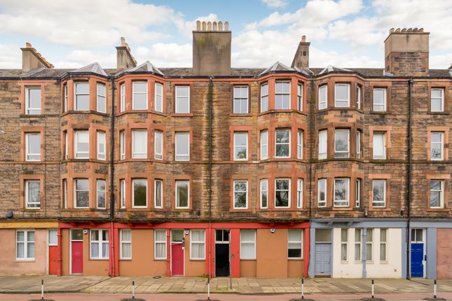 Thumbnail Flat for sale in 19/6 Slateford Road, Slateford, Edinburgh